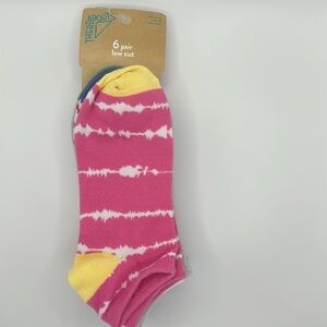 Girls 6 Pairs Low Cut Socks Large( 4-10)